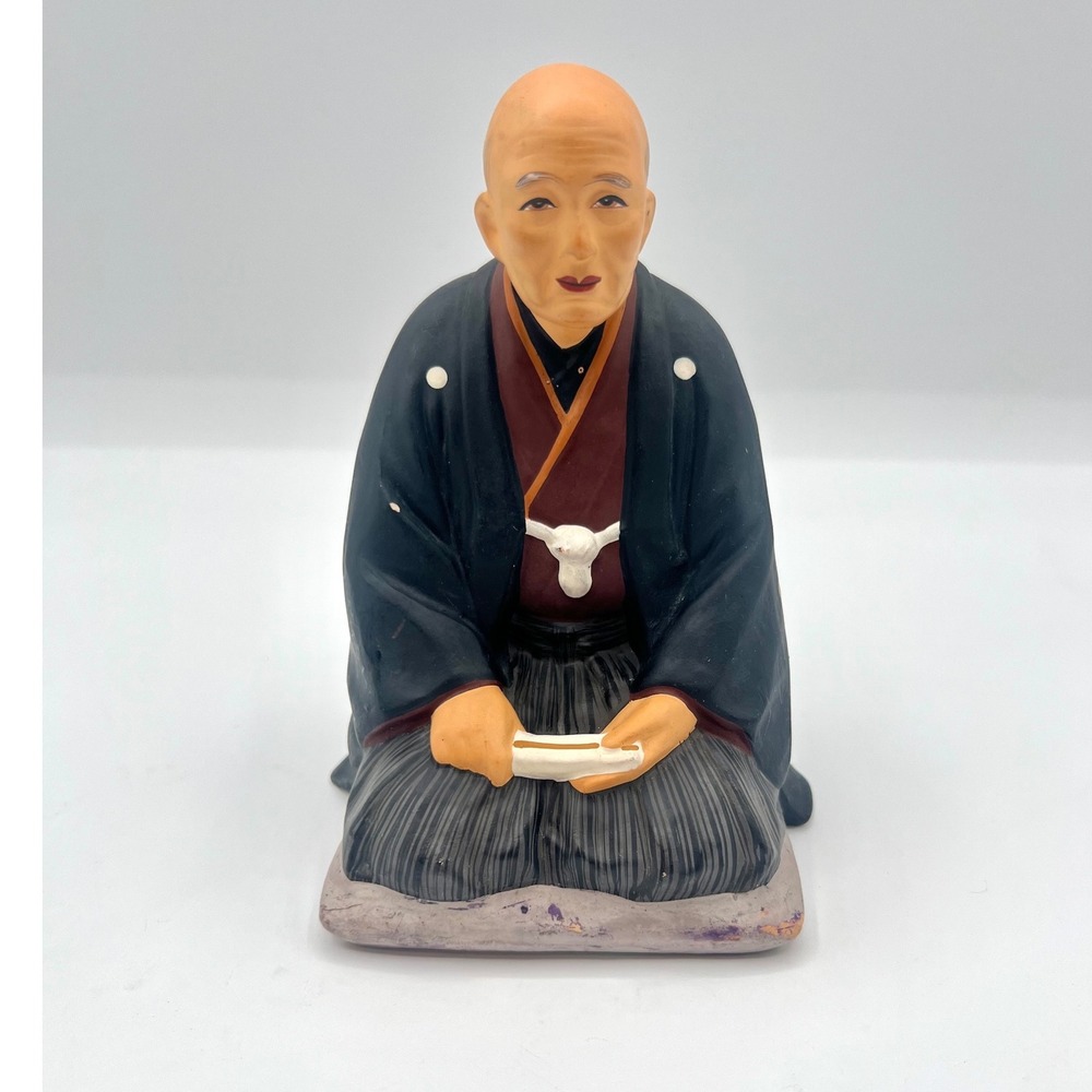 Vintage Hakata Mimasu Japanese Figurine Elder‎ Man Kneeling with Scroll Statue